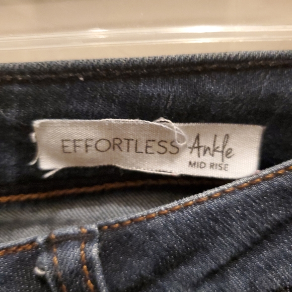 Kensie Effortless Ankle mid-rise jeans. Size 2/26 - Picture 2 of 8